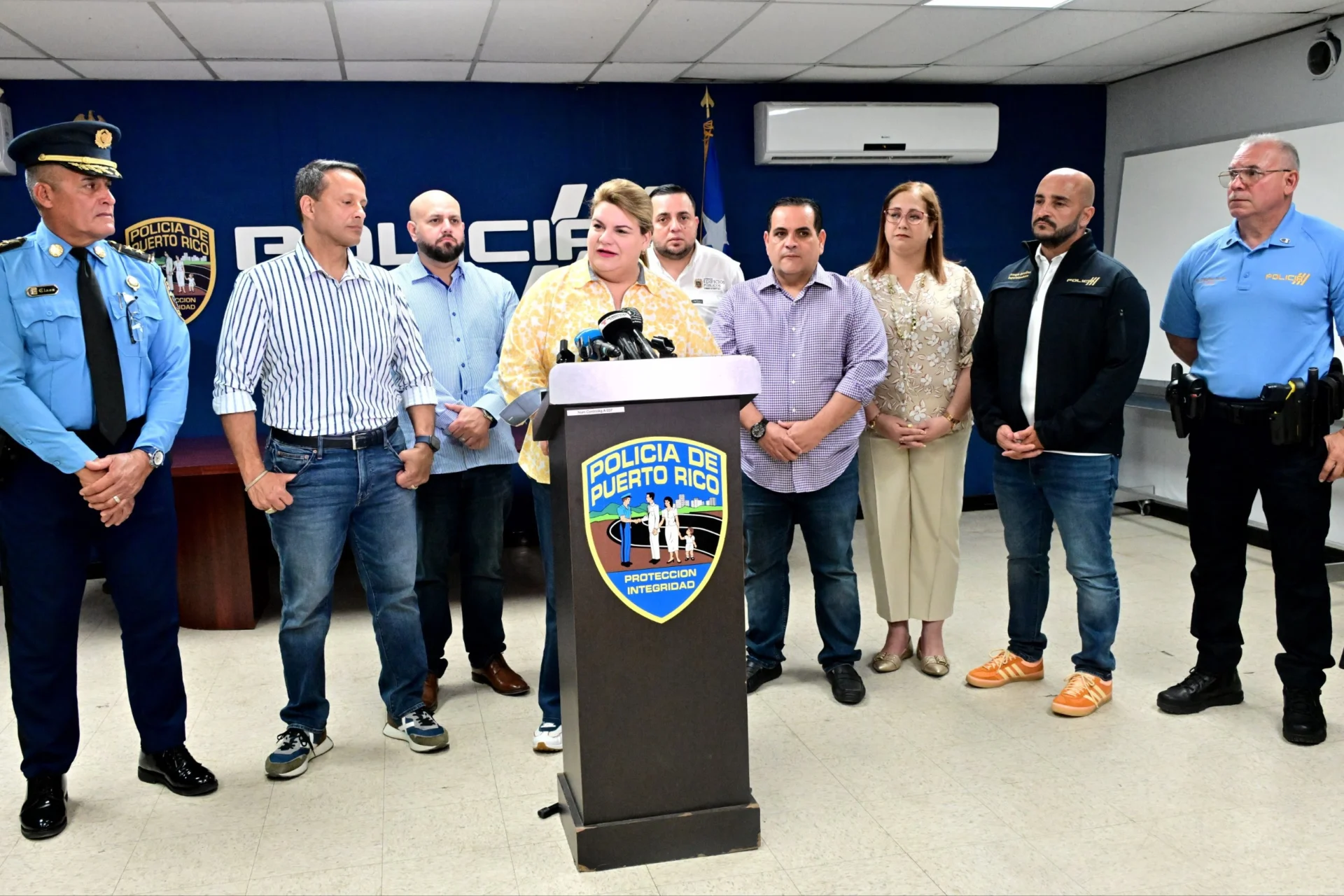 Gobernadora invierte $51 millones en la rehabilitación de sobre 100 estaciones de la Policía