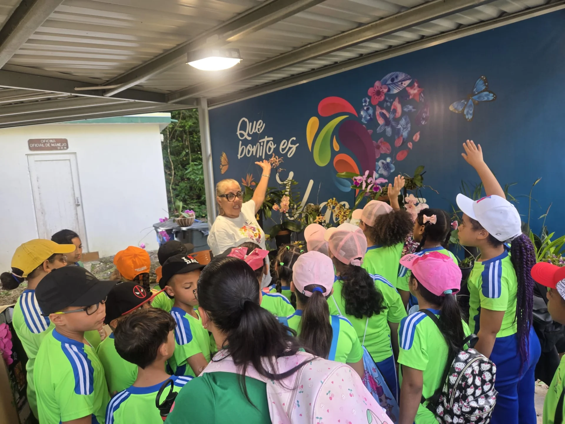 En el Día del Planeta Tierra, niños y jóvenes siembran, reciclan y protegen polinizadores