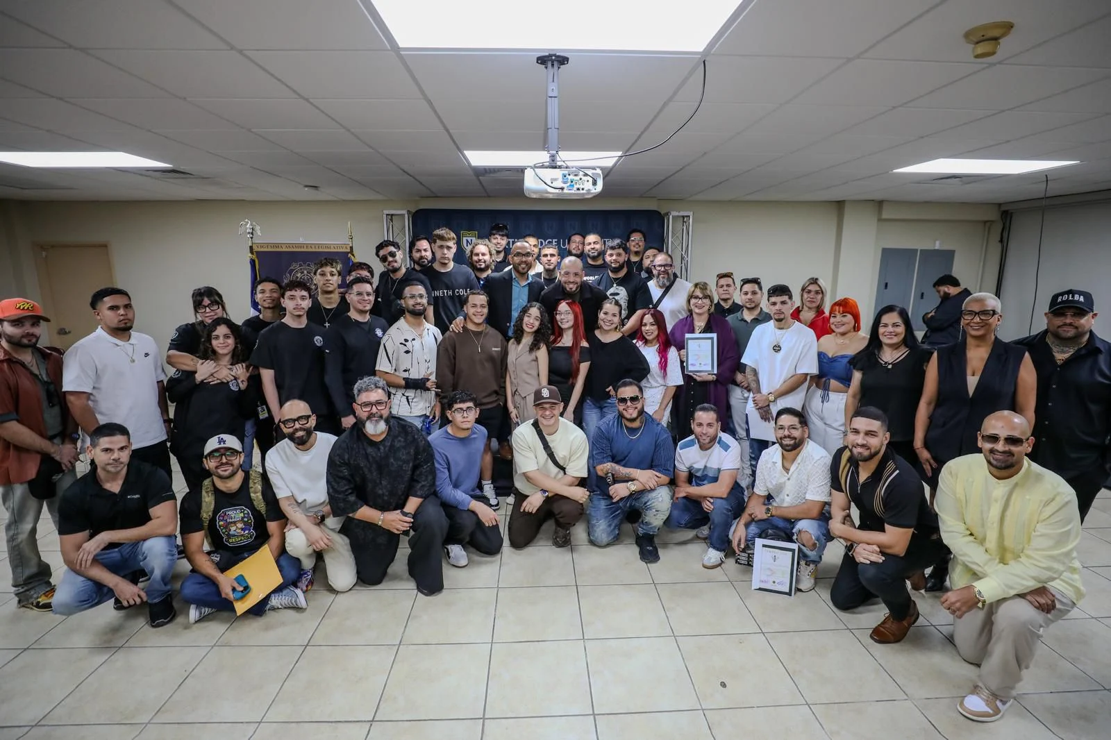 Capacitan a barberos y estilistas para atender personas dentro del espectro del autismo