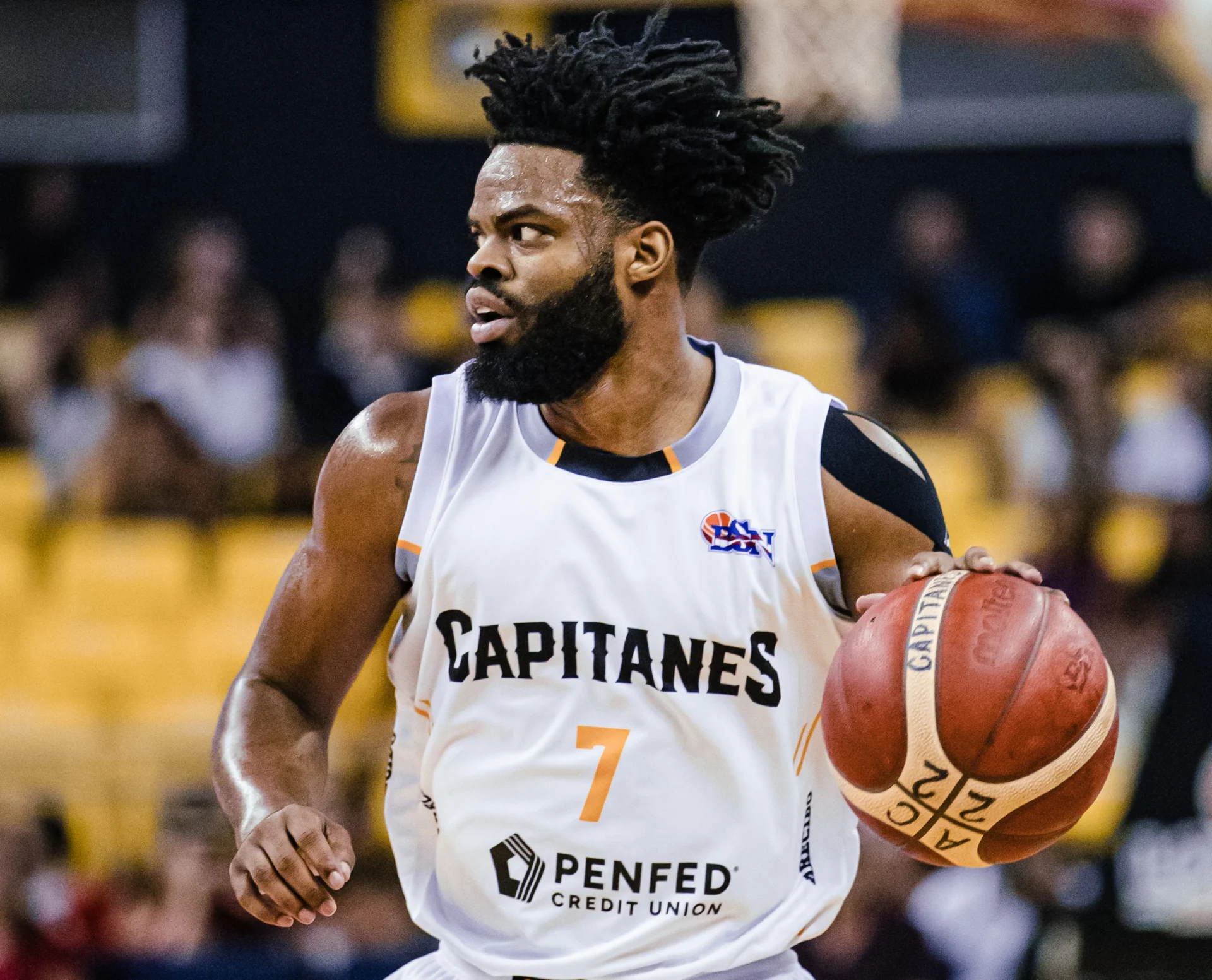 Arecibo dominó a Quebradillas