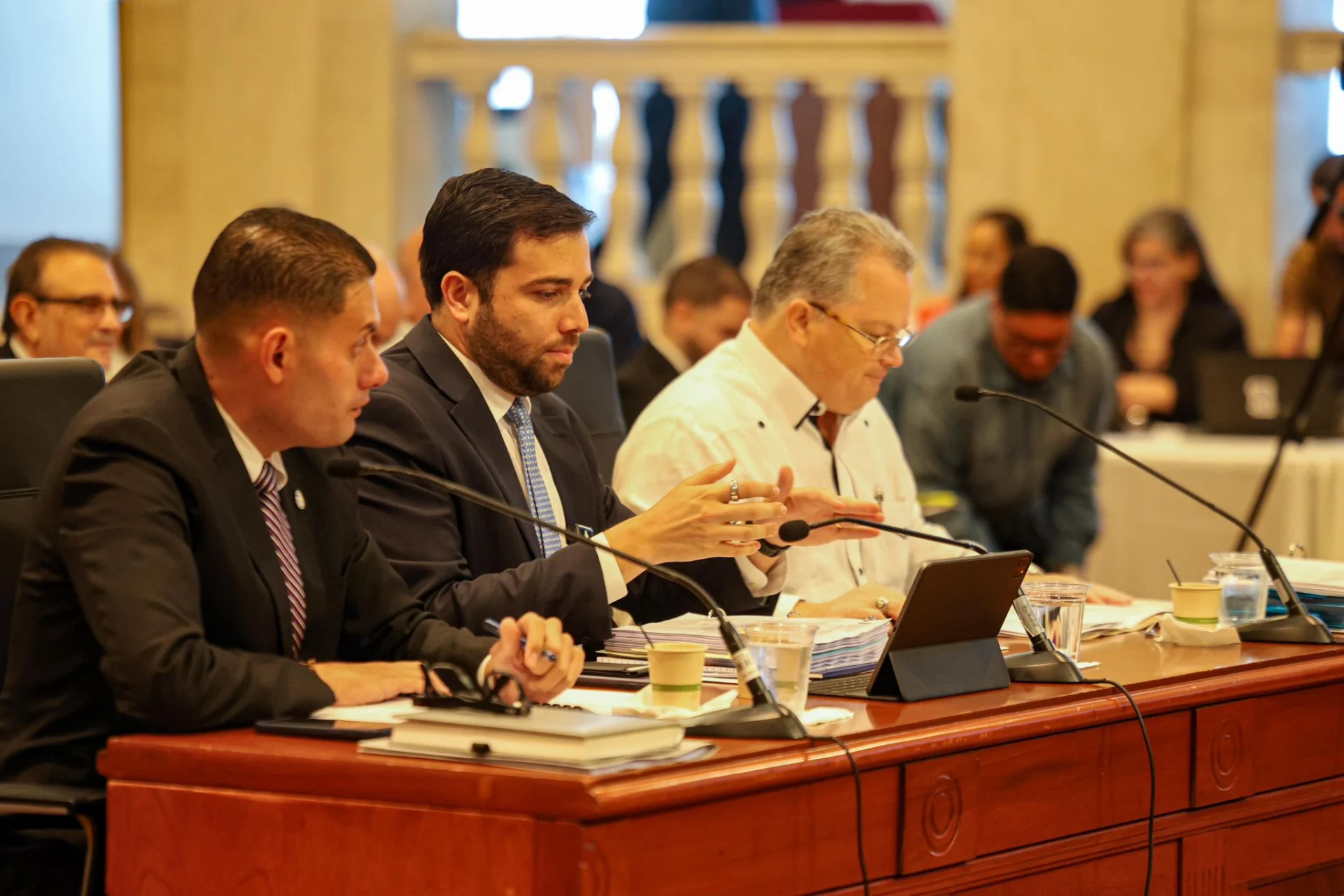 Federación de Alcaldes condiciona apoyo a reforma de permisos a cambios que protejan autonomía e ingresos municipales