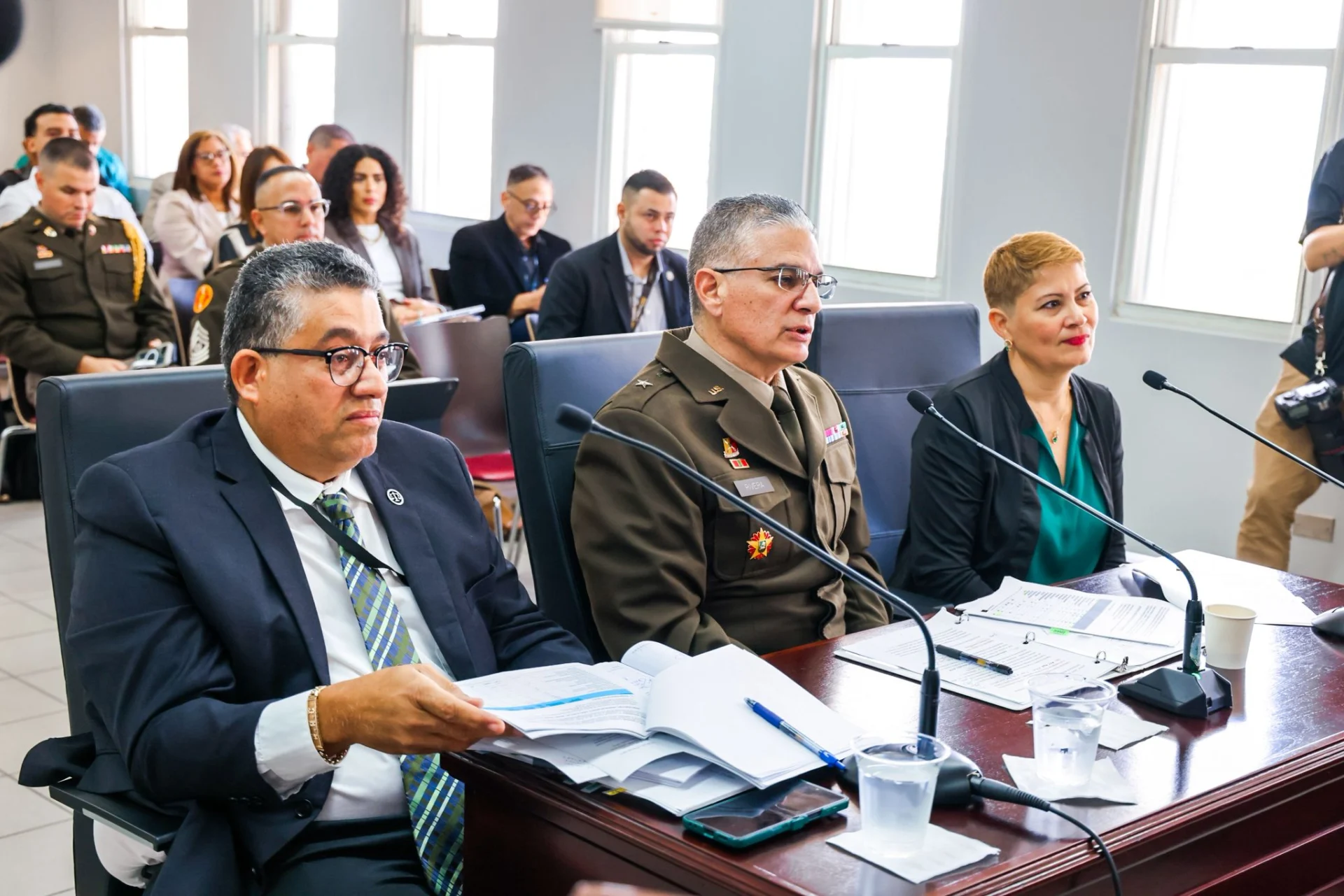 Comisión senatorial continúa análisis del presupuesto de gastos de las agencias