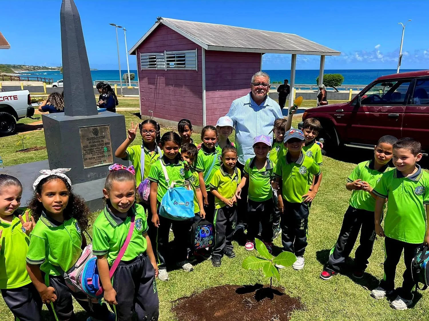 Arecibo celebró el Día del Planeta con evento educativo junto a niños en el Parque García