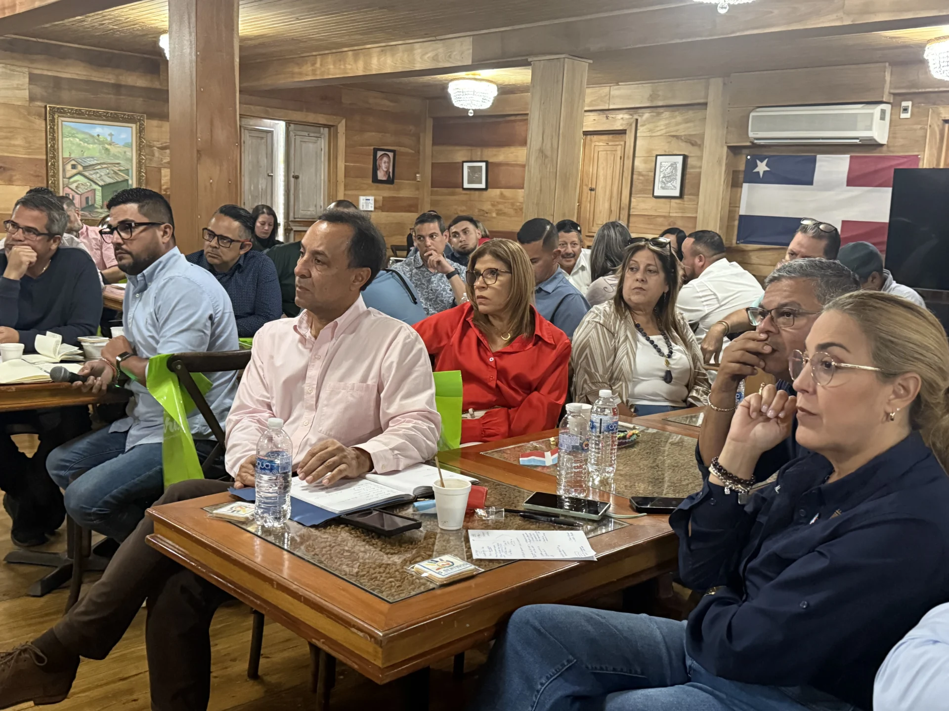 Alcaldes asociados buscan soluciones con Acueductos, DTOP y otras agencias