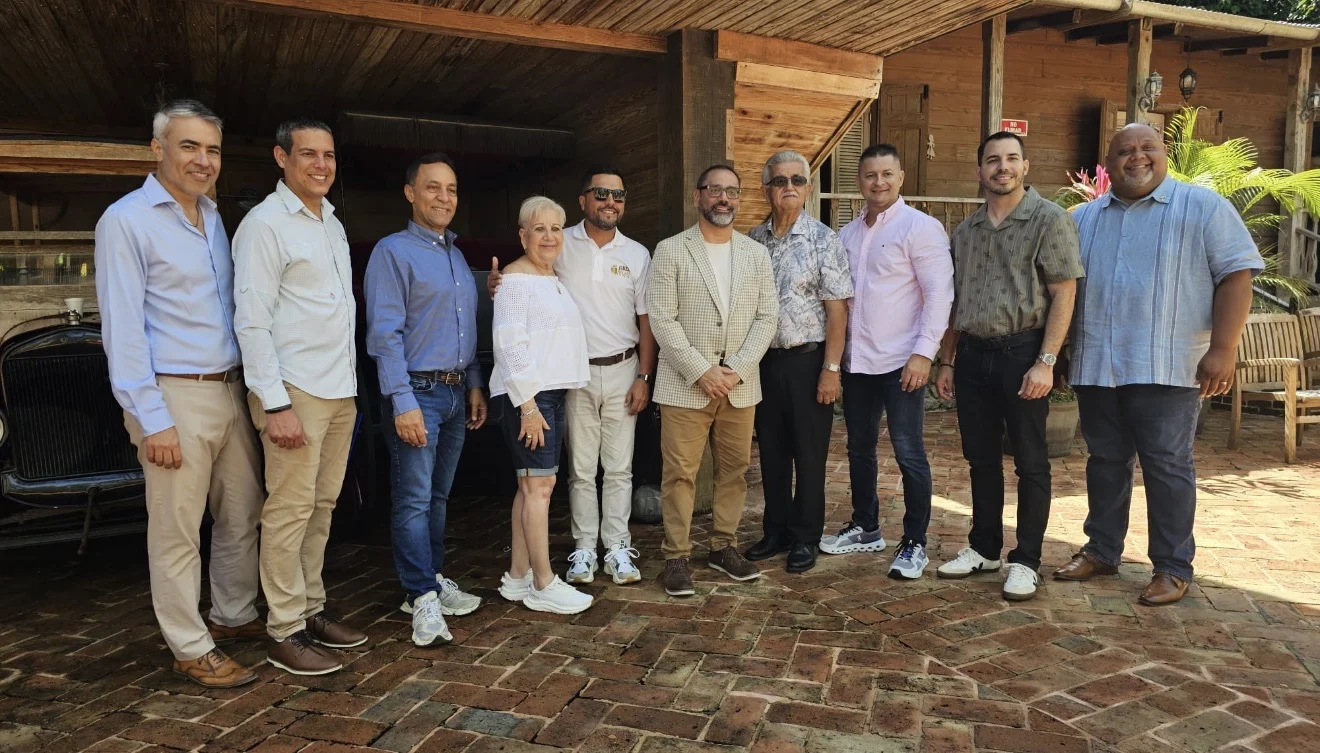 Alcaldes asociados reclaman celeridad al COR3, hoy se reunieron en la Hacienda Lealtad de Lares