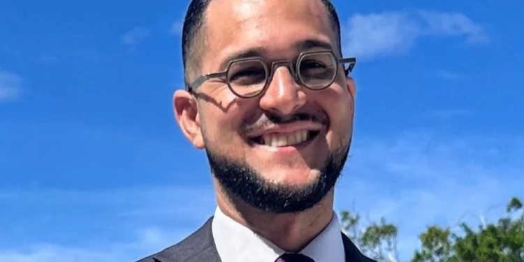 Licenciado Abner Otero radica candidatura para presidir Organización de Abogados Populares