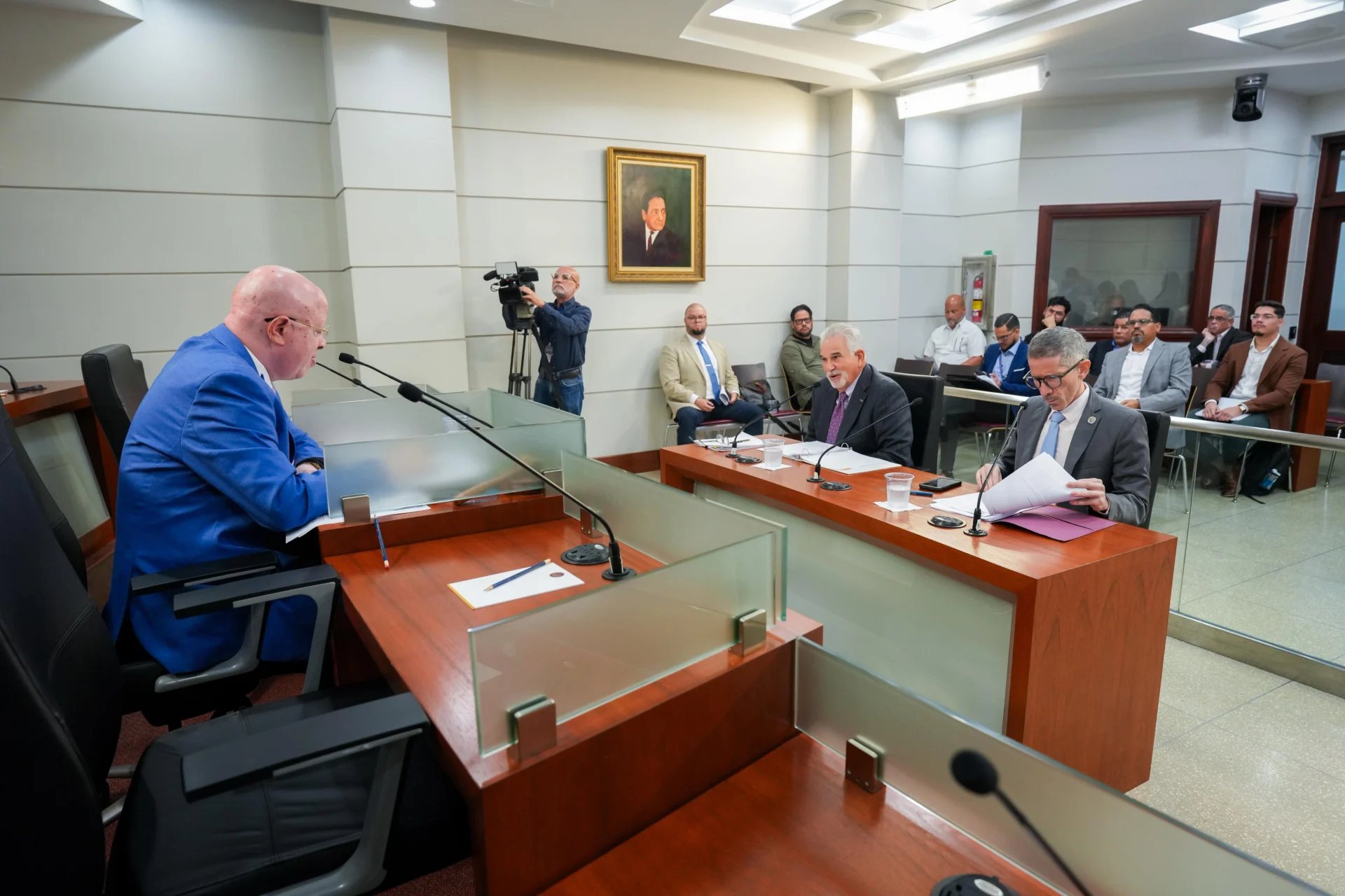 Comisión senatorial fiscaliza la implementación del retiro de los policías