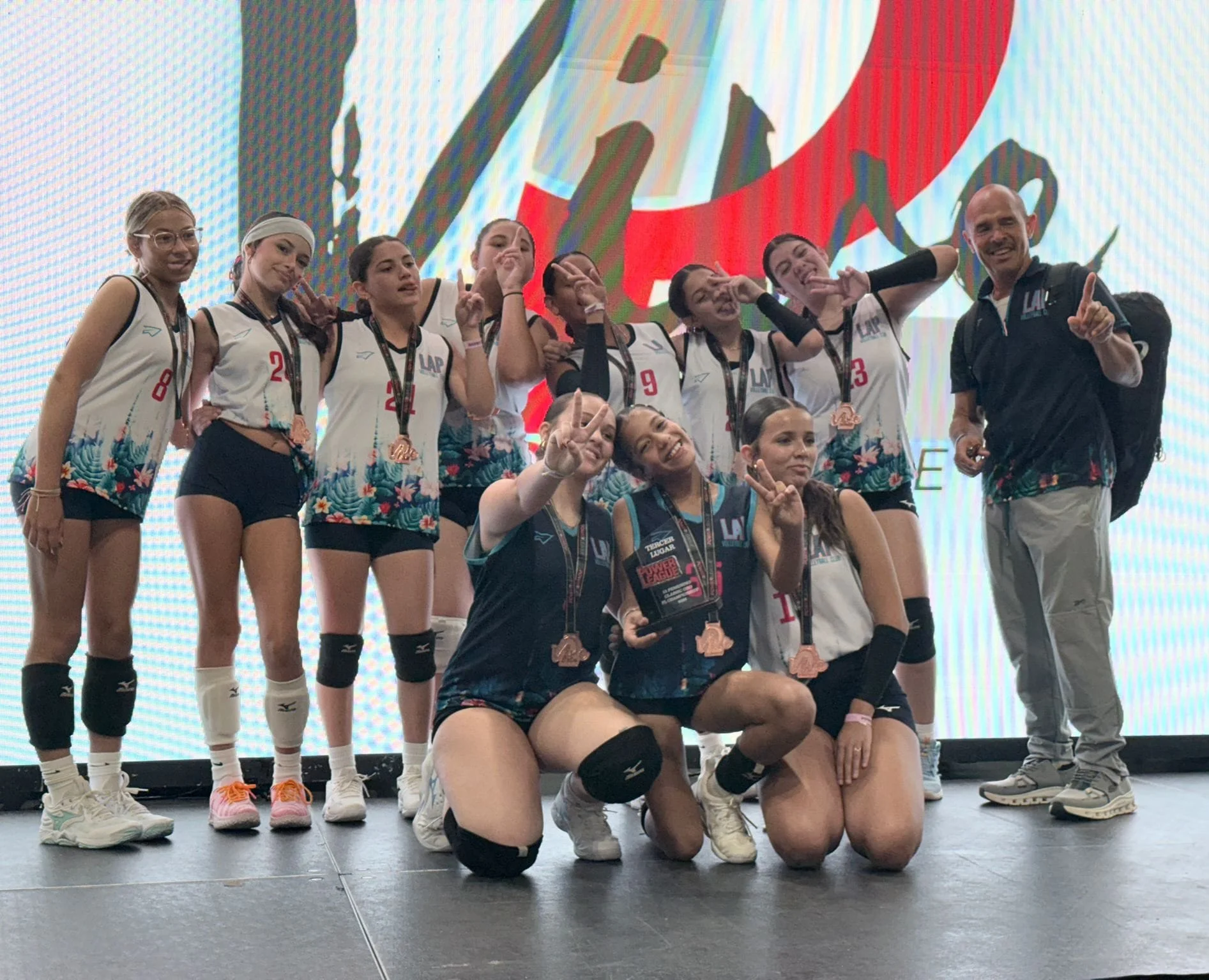Equipo femenino 13U de Aguadilla conquista tercer lugar en torneo celebrado en San Juan