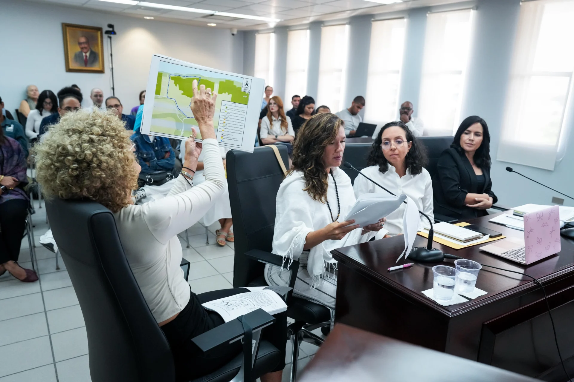 Comisión senatorial continúa evaluación de medida para actualizar definición de la Zona Marítimo Terrestre