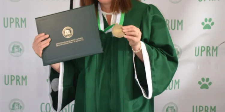 Hace historia en el RUM primera estudiante en aprobar defensa de tesis doctoral en Psicología Escolar