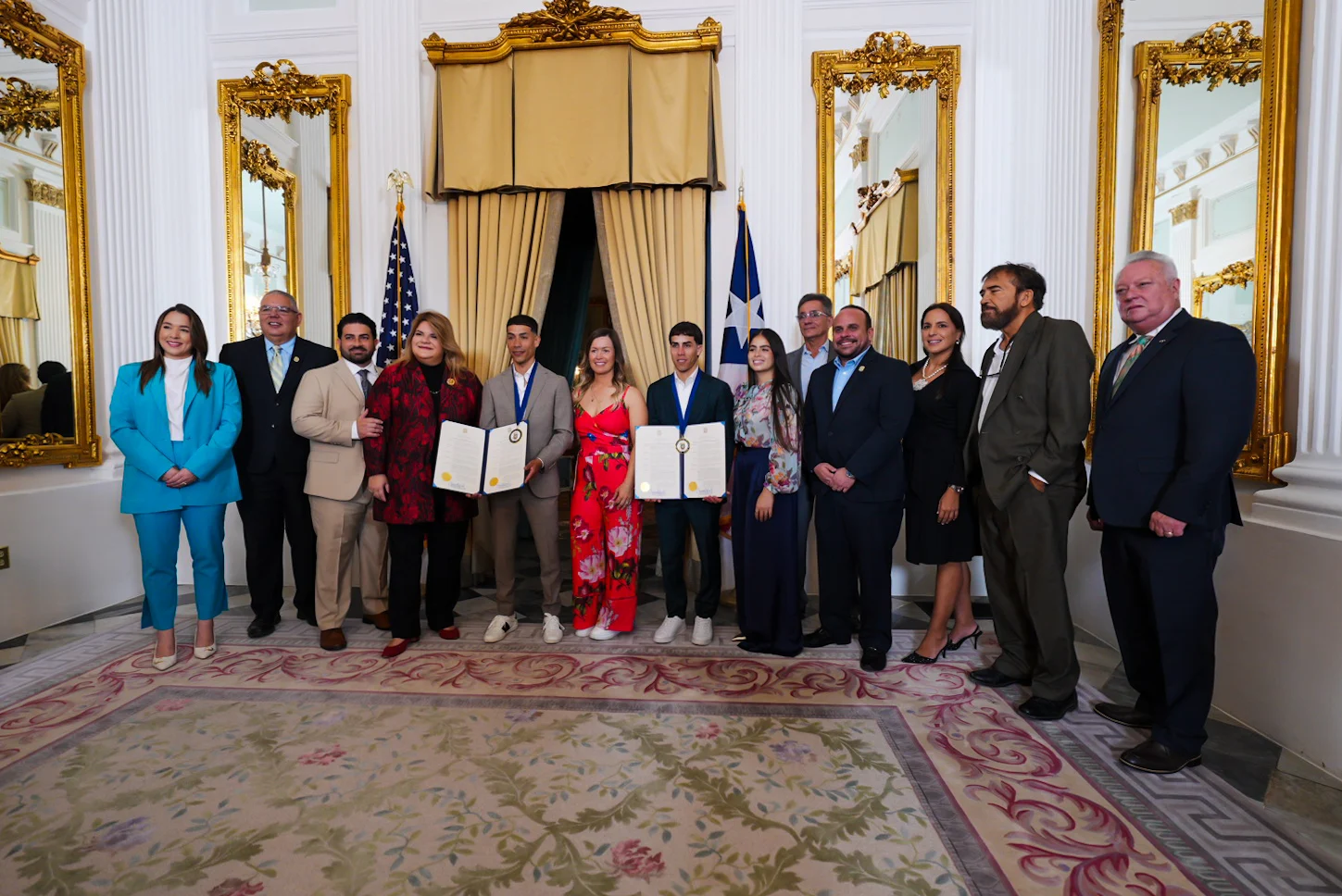 Puerto Rico reconoce a los jinetes hermanos Ortiz y anuncia la Isla será sede del Clásico Internacional del Caribe 2026
