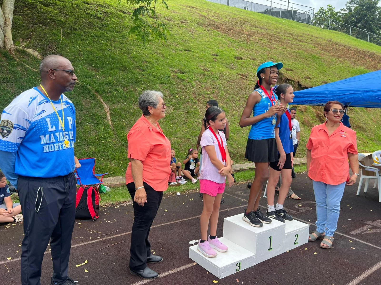 Liga Atlética Policiaca celebra “Field Day” para estudiantes en Las Marías
