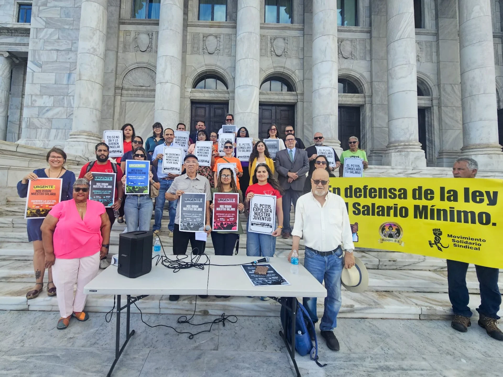 Jóvenes, mujeres, grupos comunitarios y sindicatos convocan manifestación en defensa del salario mínimo