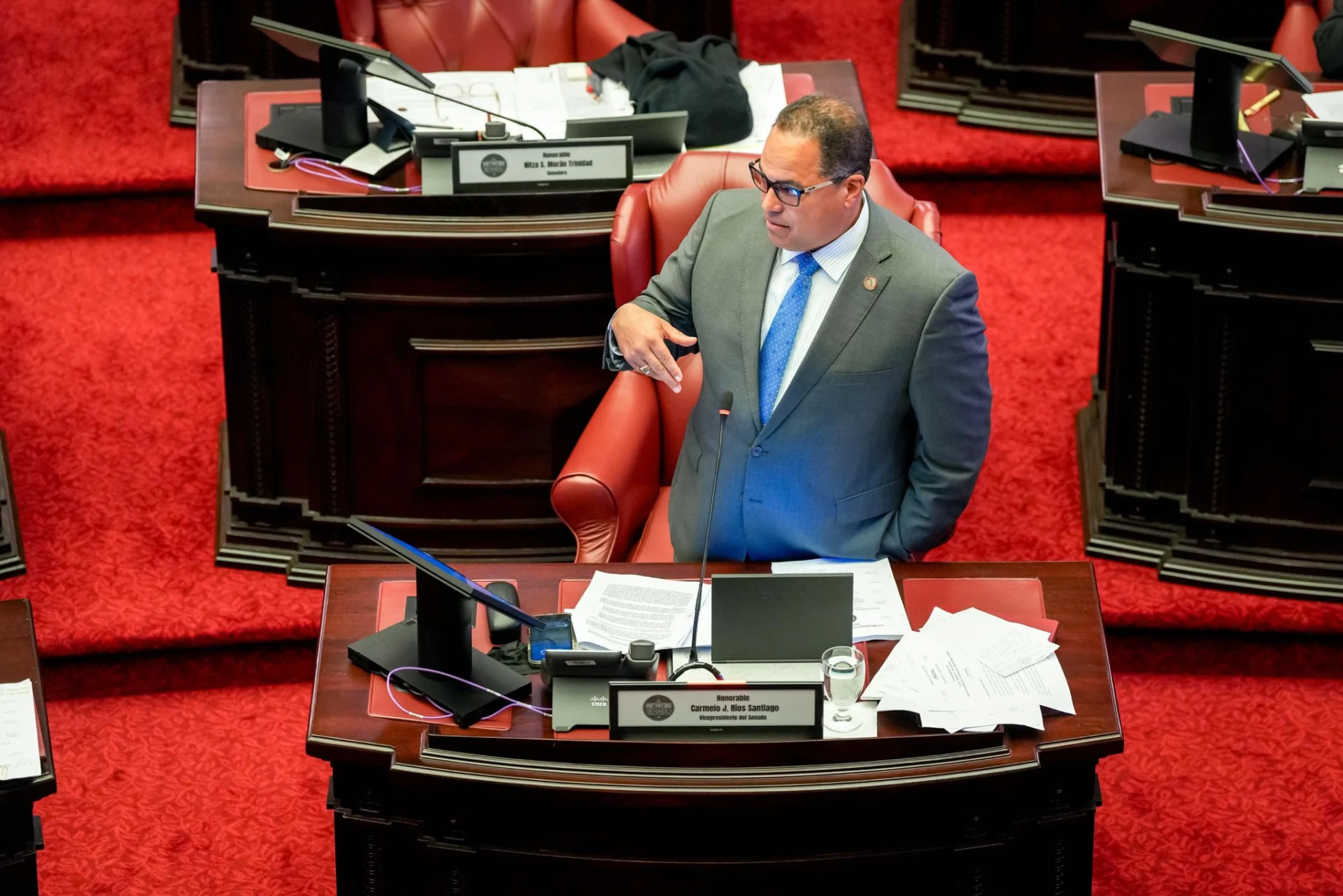 Senado aprueba medidas de Rivera Schatz para proteger a víctimas de delitos con armas y reglamentar escuelas de conducción especializadas