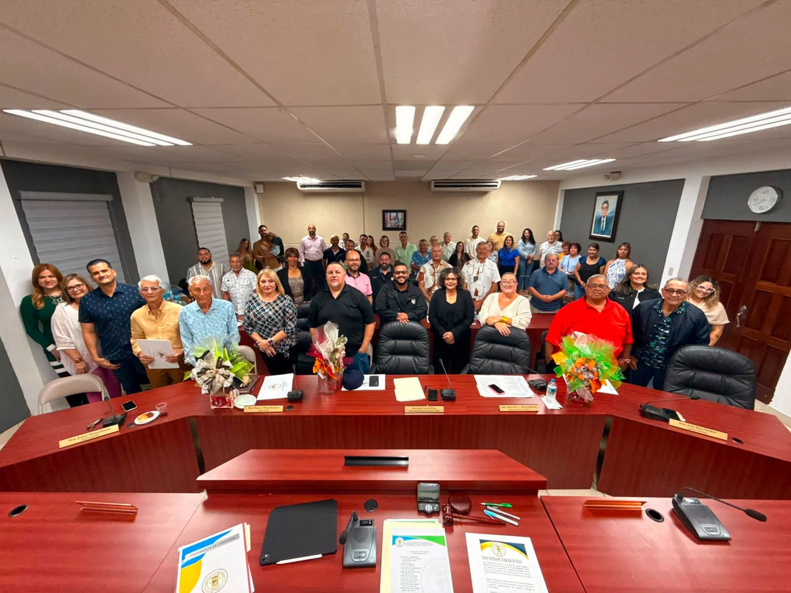 Legislatura Municipal y Alcalde de Hatillo celebran sesión especial en reconocimiento al Dia de los Padres