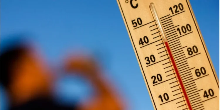 Ola de calor obliga a reforzar la hidratación en los niños