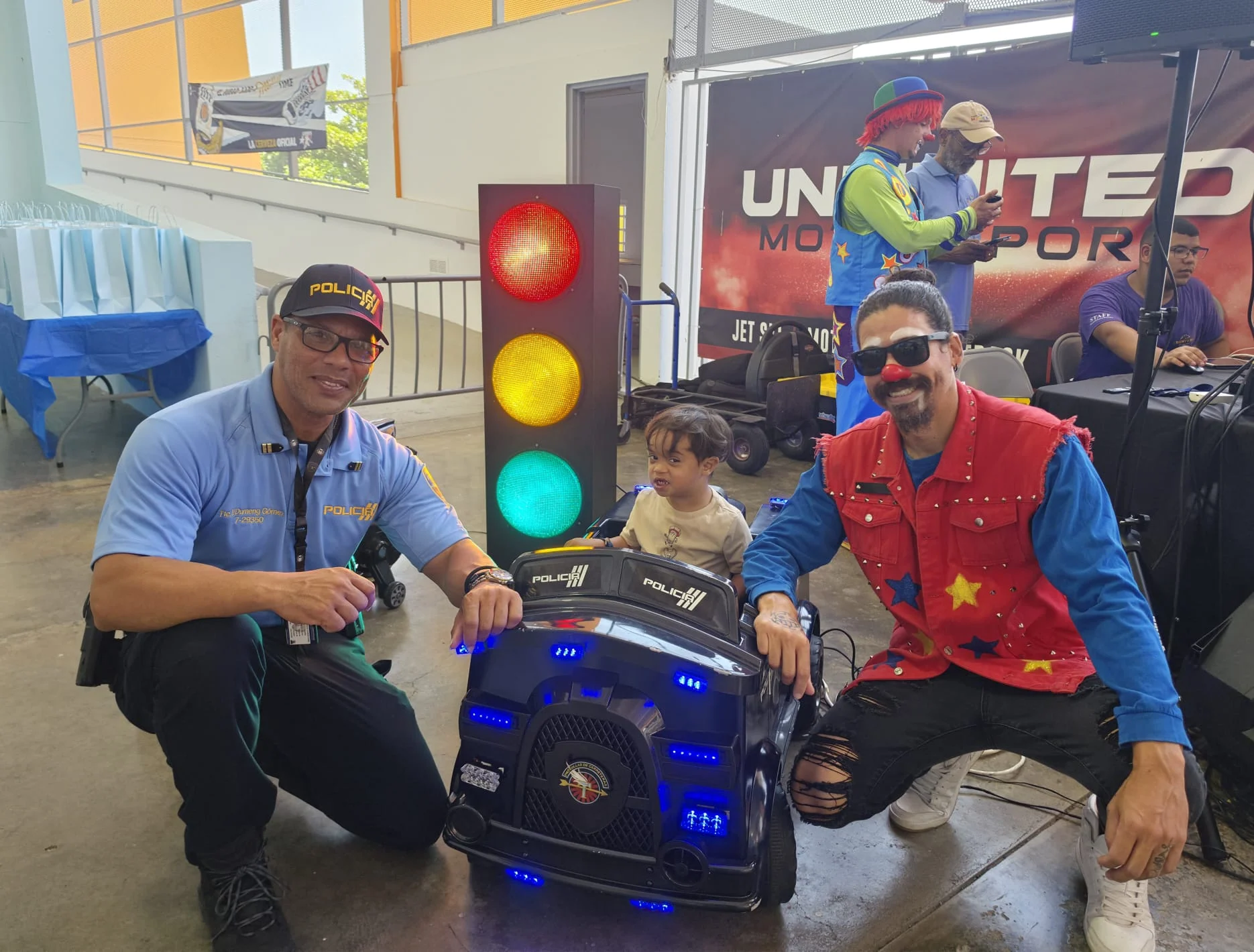 Liga Atlética Policiaca culmina campamento de verano con actividad inclusiva para niños con síndrome de Down