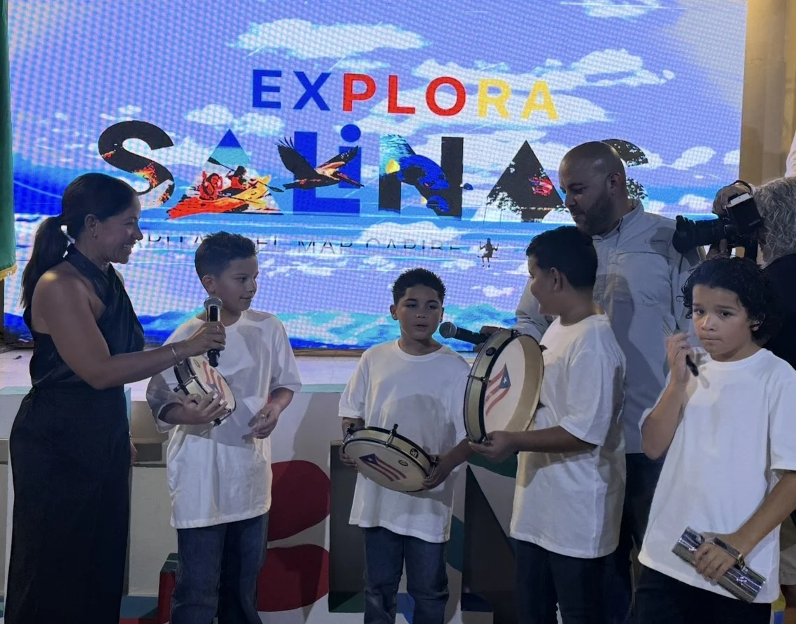 Salinas celebra los 185 años de fundación en escuela rescatada por el Municipio