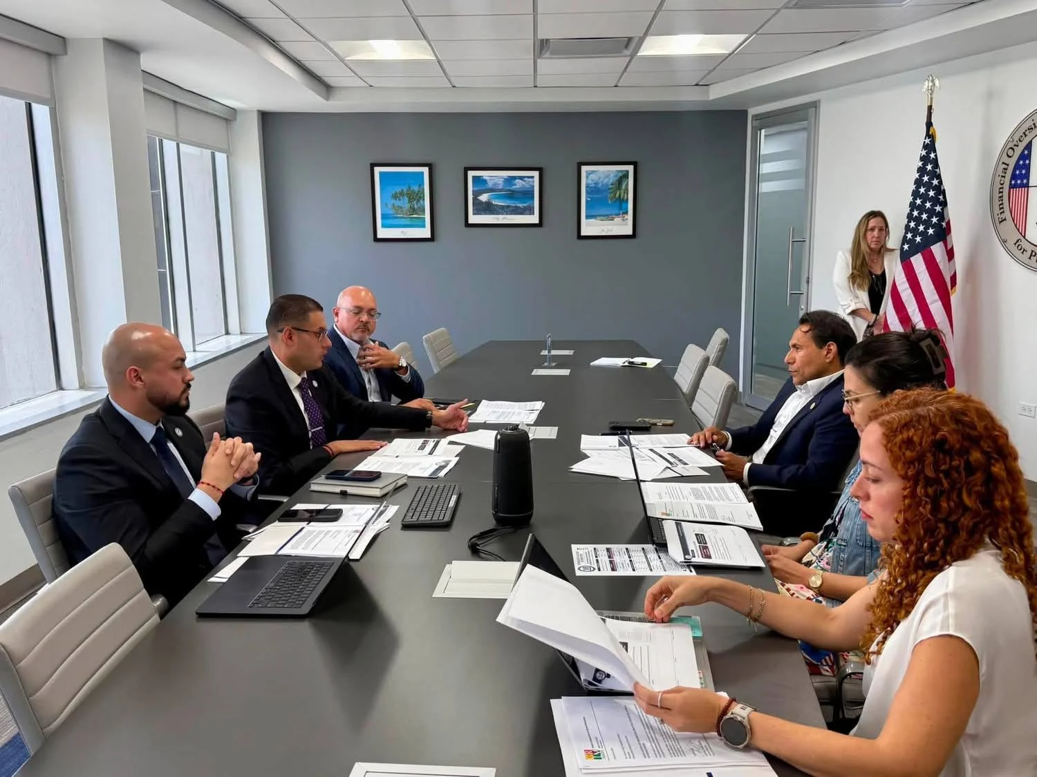 Federación de Alcaldes sostiene reunión con el Director Ejecutivo de la Junta de Supervisión Fiscal para atender asuntos prioritarios de los municipios