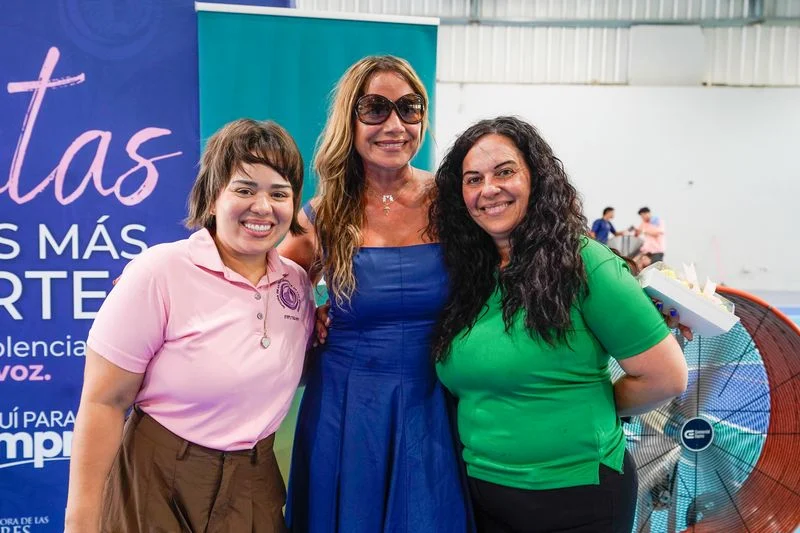 La Oficina de la Procuradora de las Mujeres se unió nuevamente a la iniciativa «Quiero Mi Escuela» y adoptó tres planteles escolares