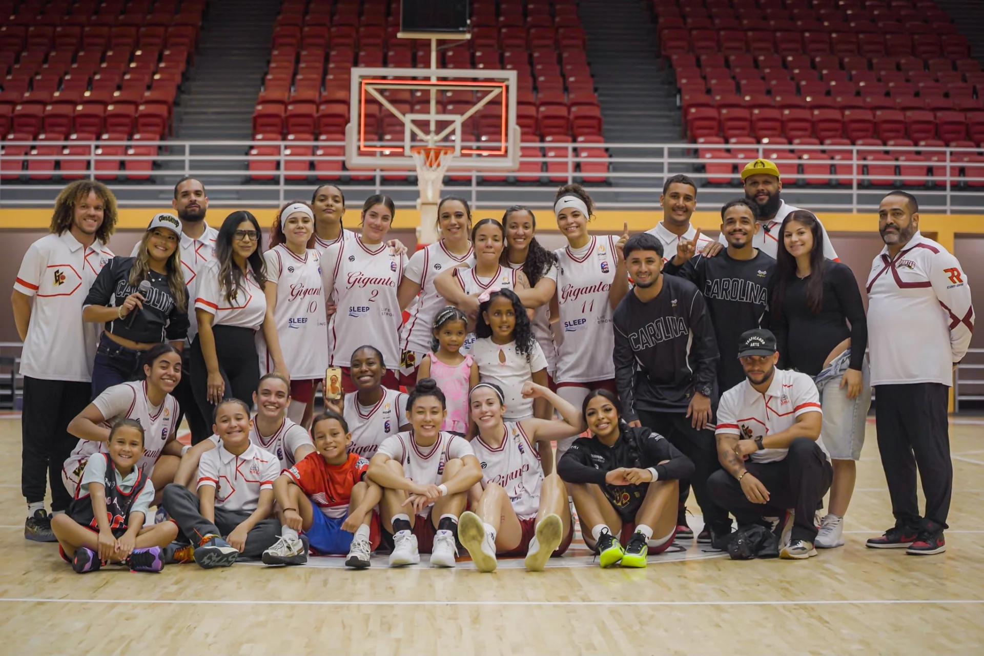 Peregrinas de Hormigueros y Gigantes de Carolina van por el campeonato de la LBPF 2026