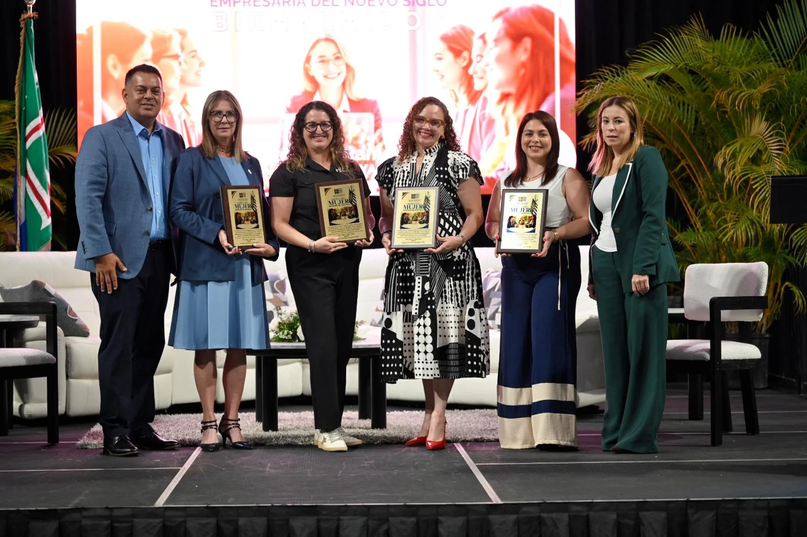 Todo un éxito el Primer Foro Mujer Empresaria del Nuevo Siglo en Mayagüez