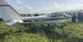 Avioneta realiza aterrizaje de emergencia en Vega Baja tras perder la hélice