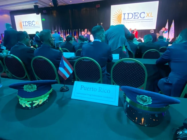 Policía de Puerto Rico participa en conferencia internacional contra el narcotráfico en Argentina