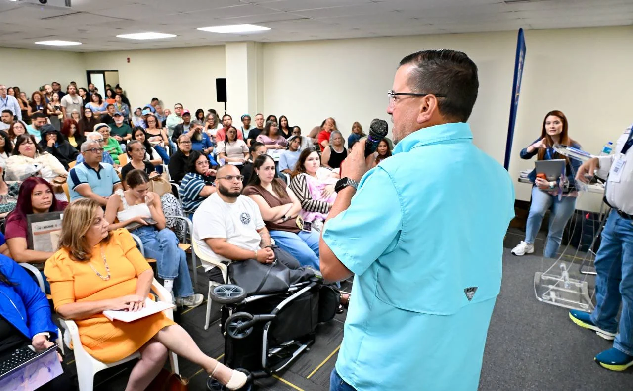 Más de 3,000 personas participan en la Feria de Servicios de la Autoridad para el Financiamiento de la Vivienda