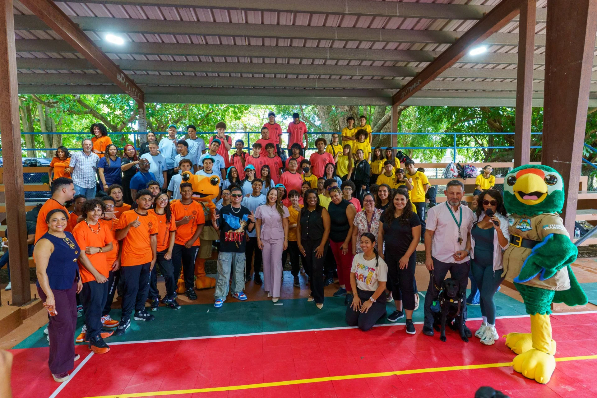 Compañía de Turismo hará realidad un prom inolvidable junto a Jowell para estudiantes de la Escuela Gabriela Mistral