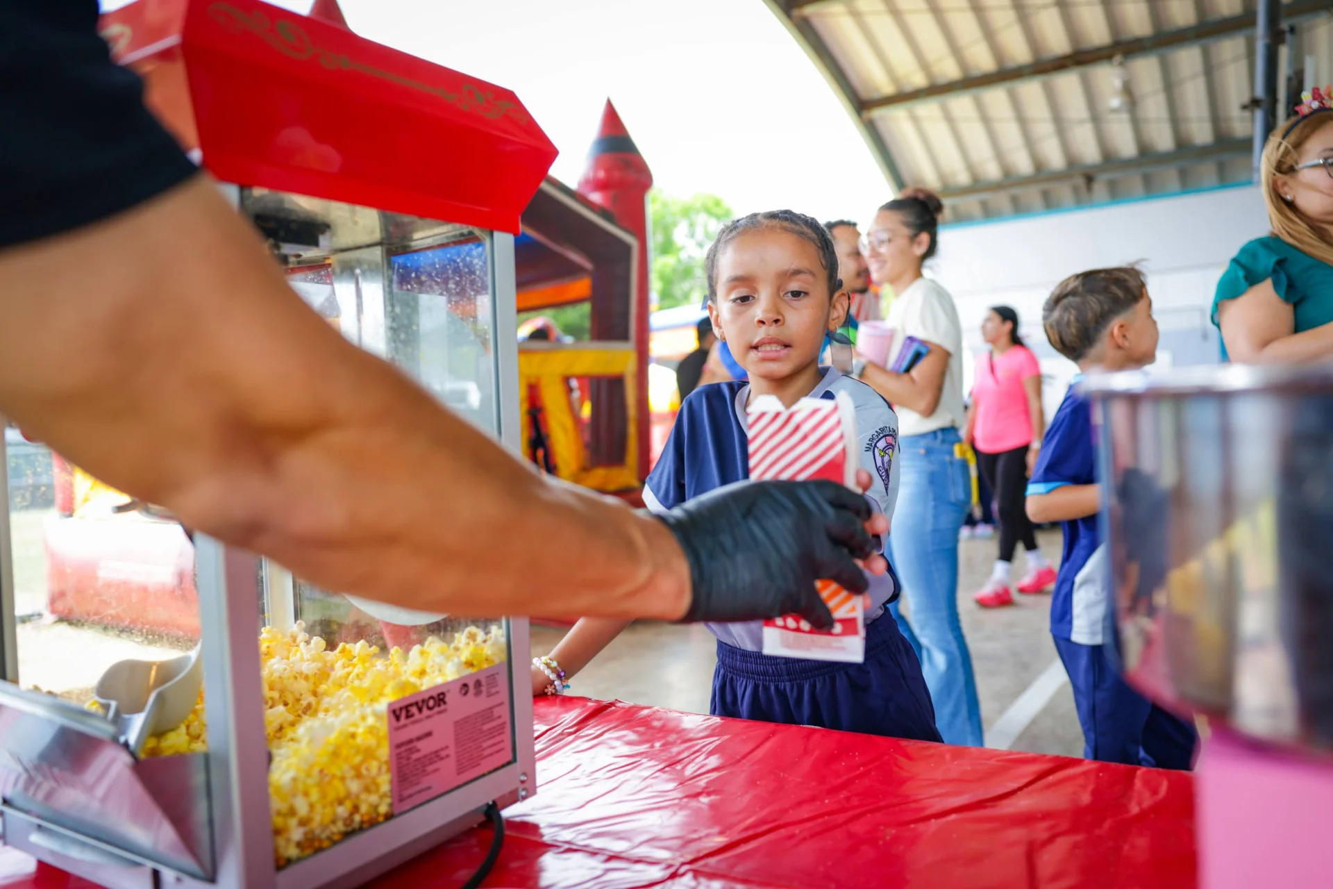 El regreso a clases cobra vida con alegría y motivación en Gurabo