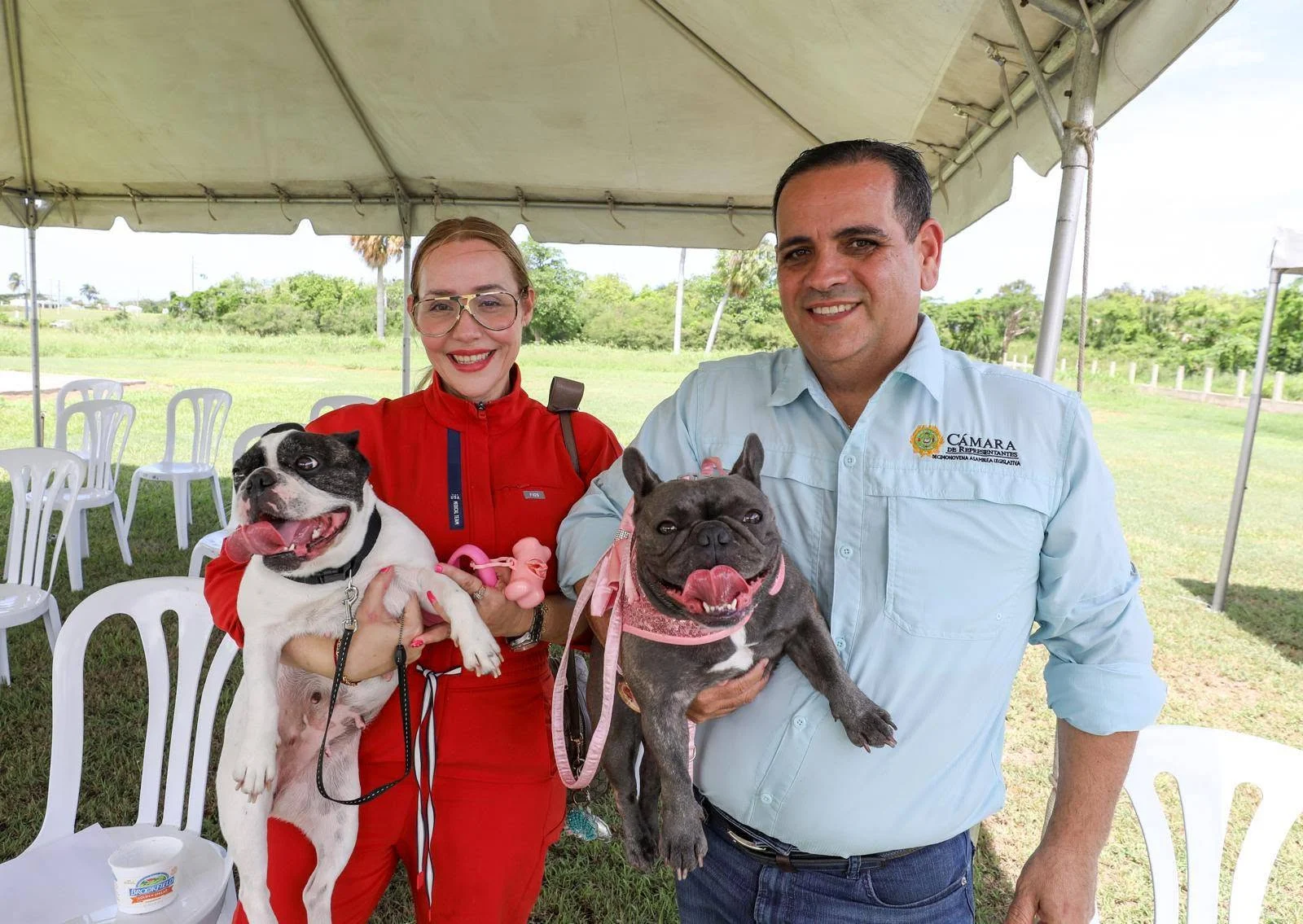 Feria “Dejando Huellas de Amor” ofrece servicios de vacunación y desparasitación para mascotas en Aguadilla