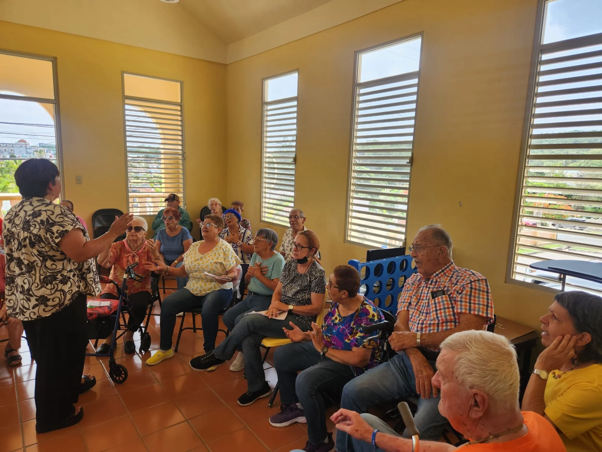 ICP amplía talleres de musicoterapia para adultos mayores a comunidades