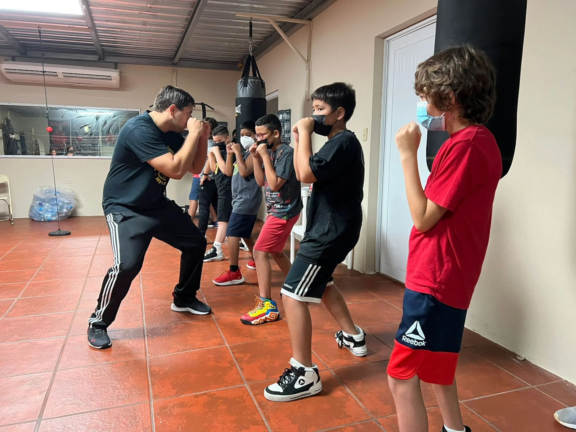 Quebradillas ofrece clínicas deportivas gratuitas para niños y jóvenes desde los 5 años de edad