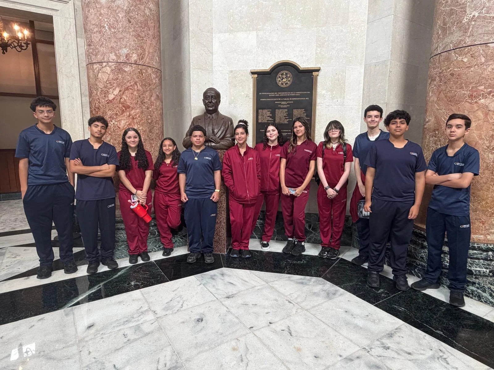 Patrulleros Escolares de Isabela conocen de cerca el proceso legislativo en el Capitolio