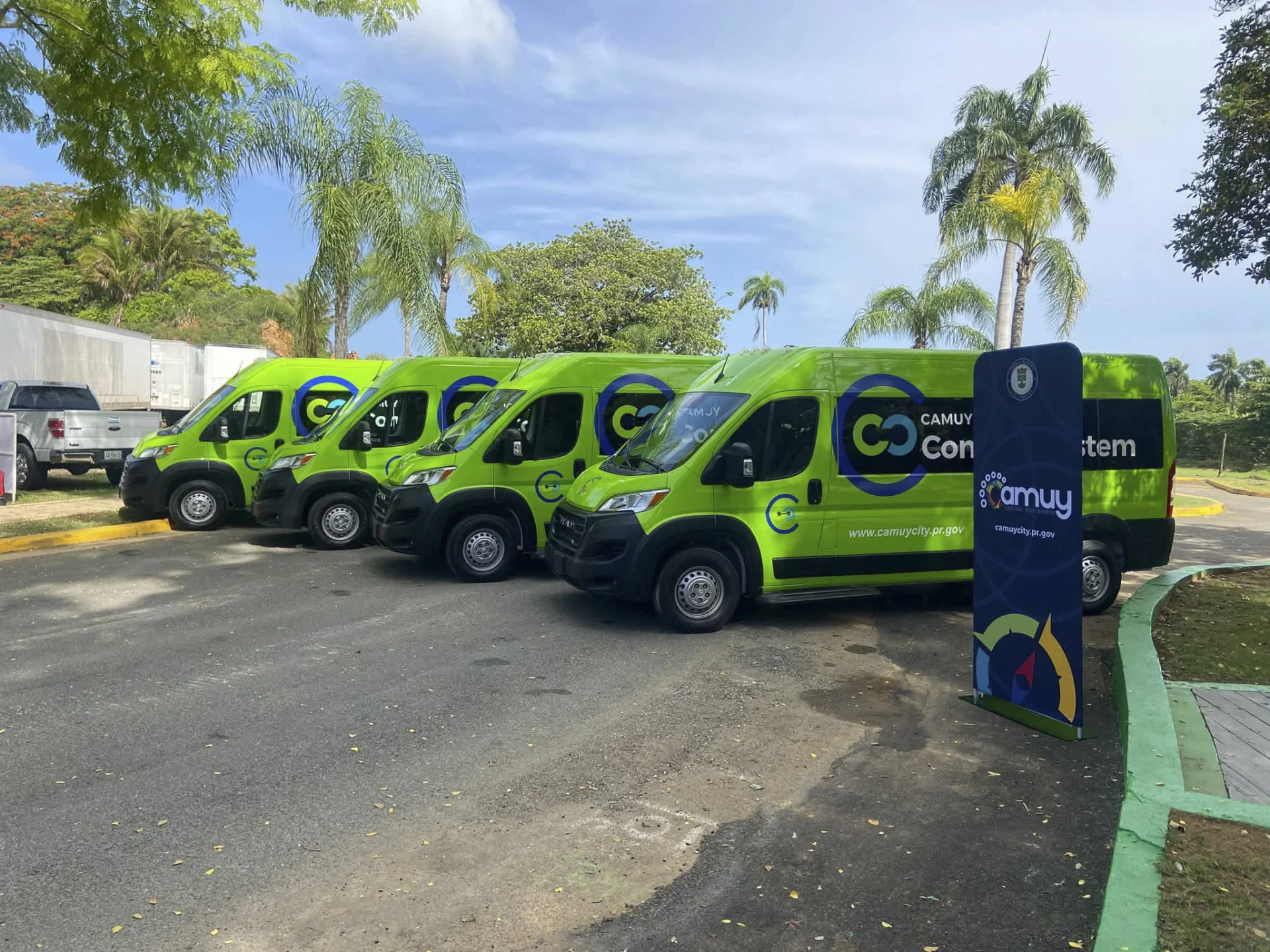 Camuy fortalece transporte gratuito para personas con discapacidad