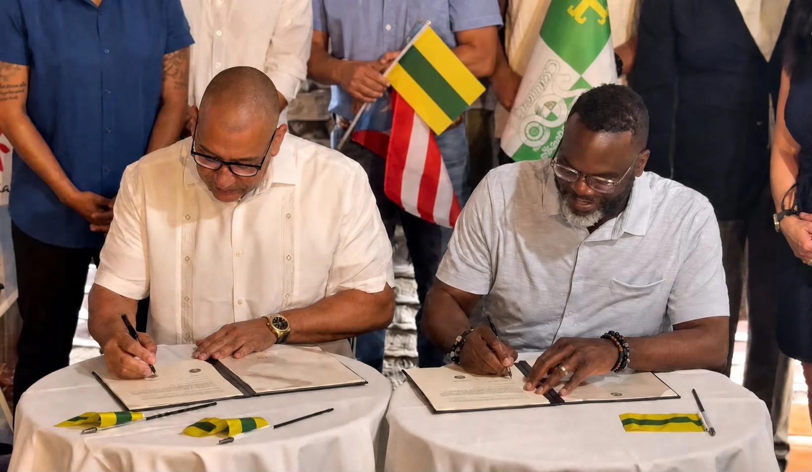 Isabela y Chicago firman acuerdo para impulsar proyectos de turismo, seguridad y reciclaje