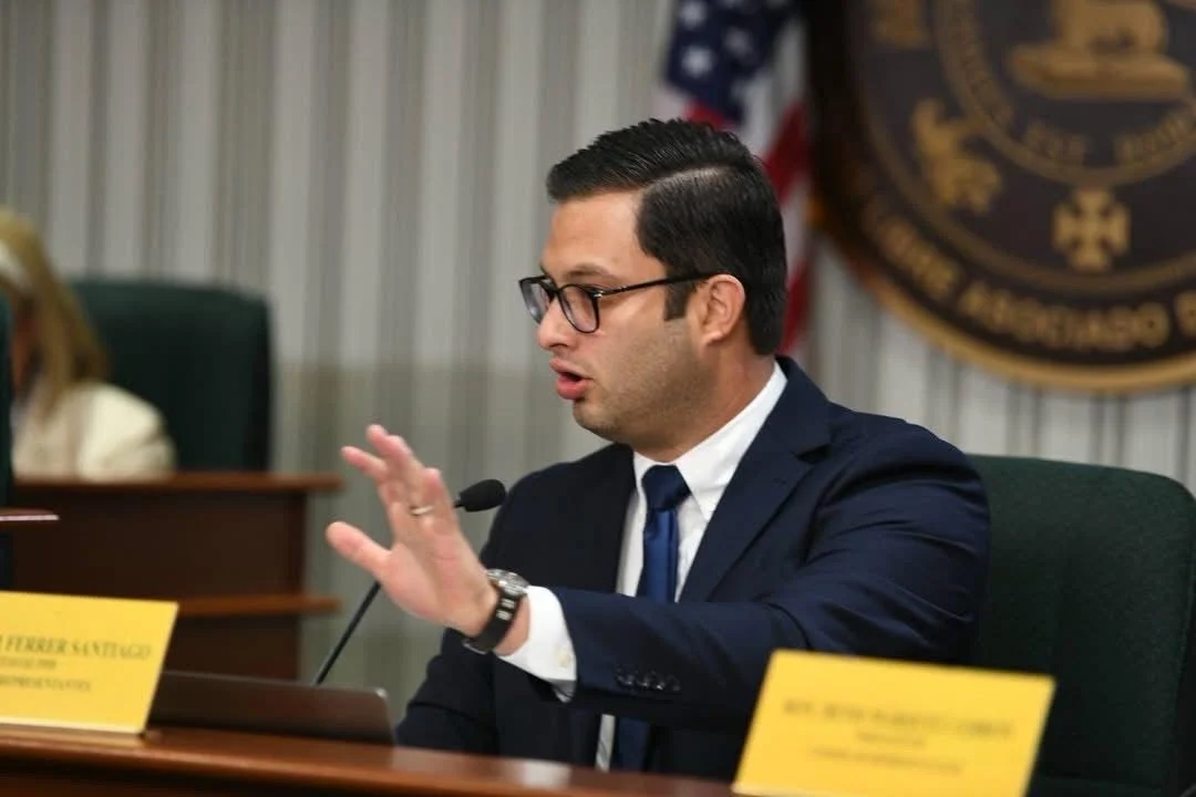 Ferrer denuncia que hogares sustitutos de niños tampoco están cobrando