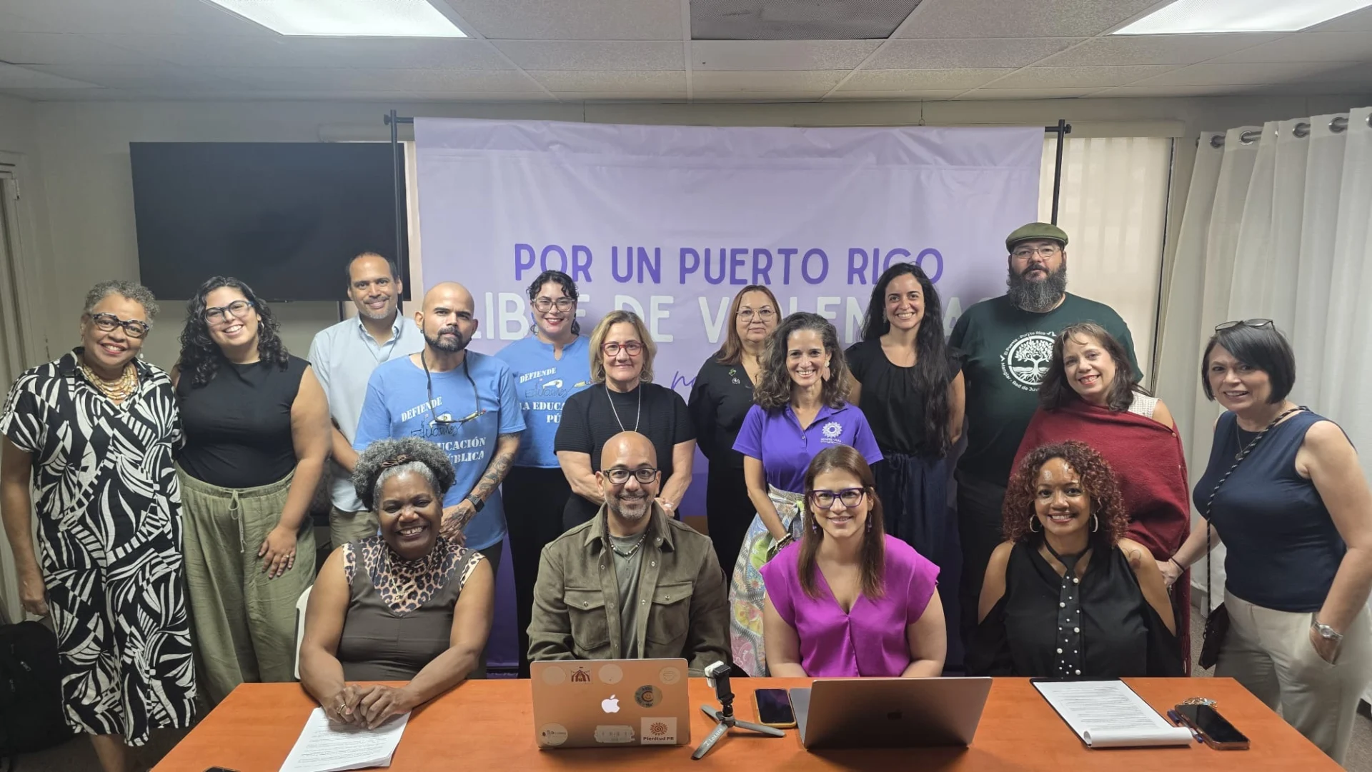 Expertos y líderes sociales presentan compendio con estrategias urgentes para erradicar la pobreza infantil en Puerto Rico