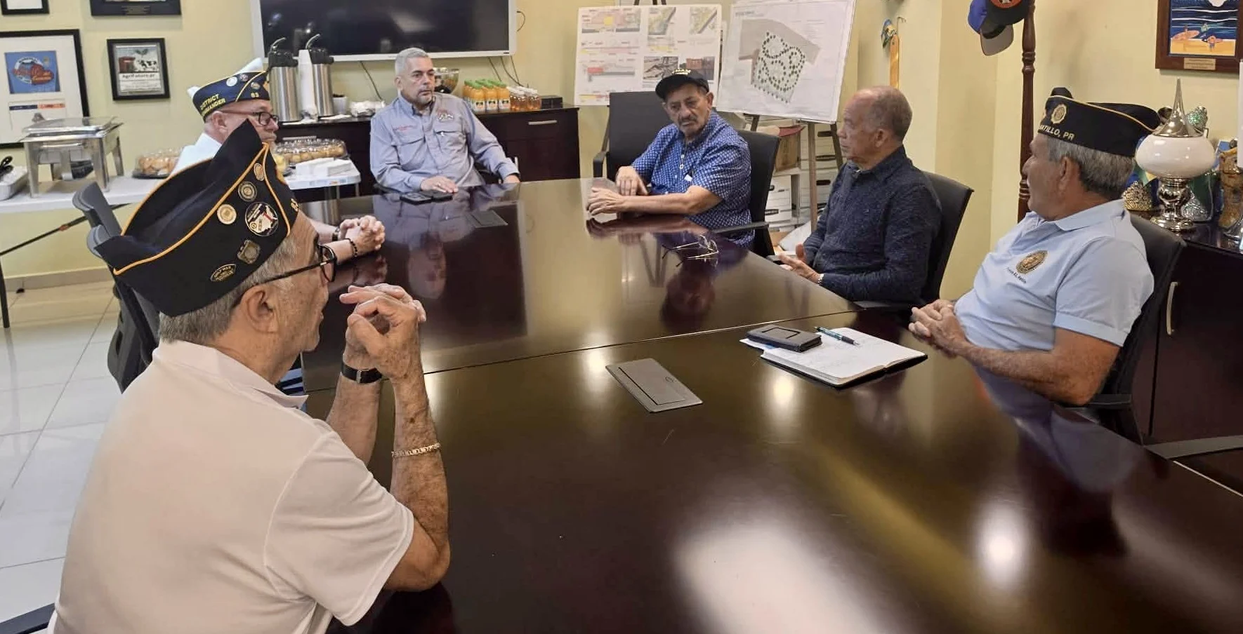 Alcalde de Hatillo impulsa agenda en beneficio de veteranos