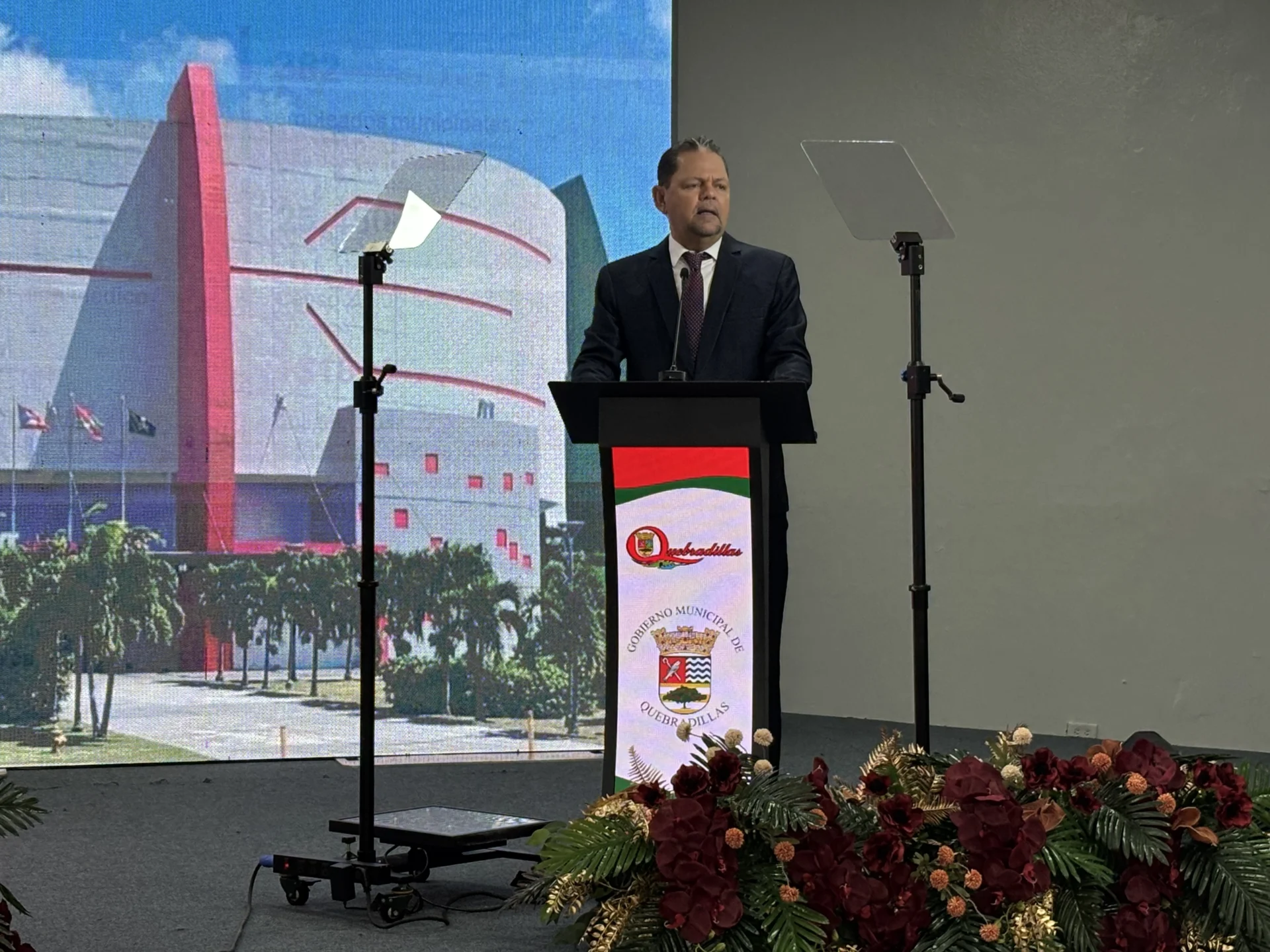 Empleados municipales de Quebradillas recibirán $100 mensuales de aumento salarial