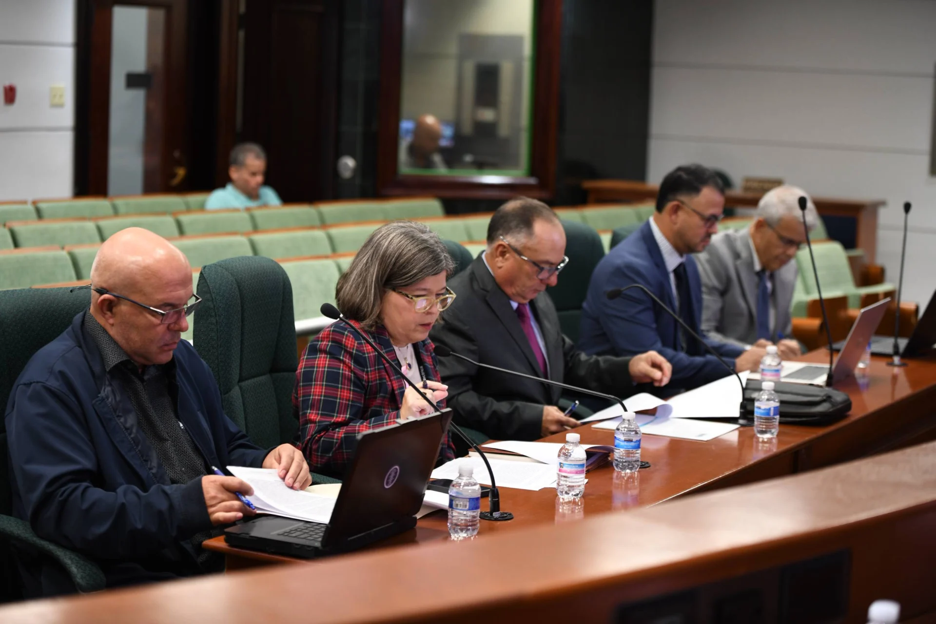 Sin definir la extensión del contrato entre EcoEléctrica y la AEE para el 2032