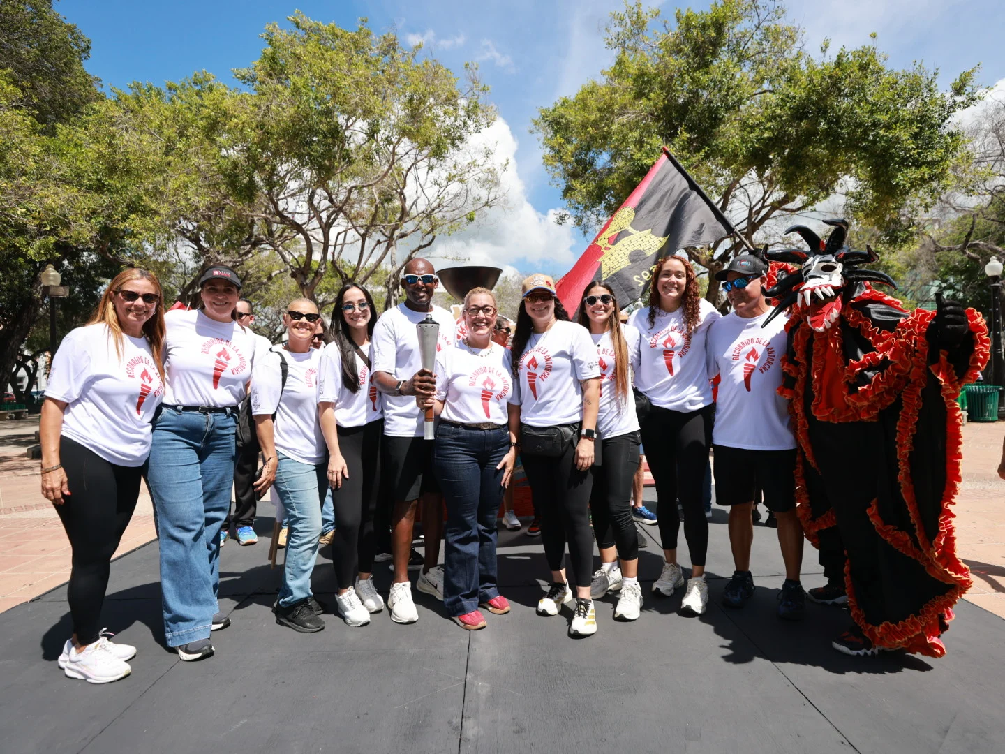 Alcaldesa de Ponce Marlese Sifre recibe la Llama de la Esperanza junto a Special Olympics Puerto Rico