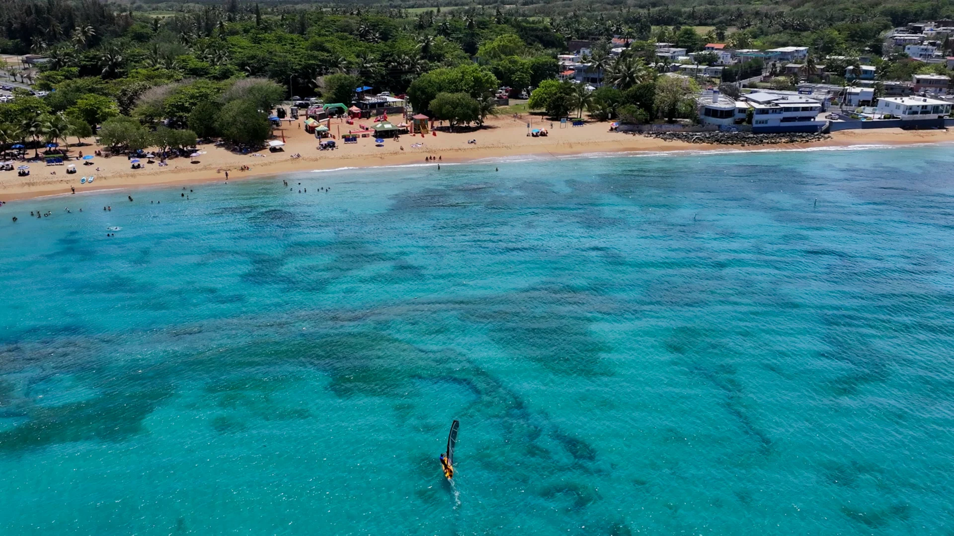 Playa Puerto Nuevo en Vega Baja obtiene su octava Bandera Azul