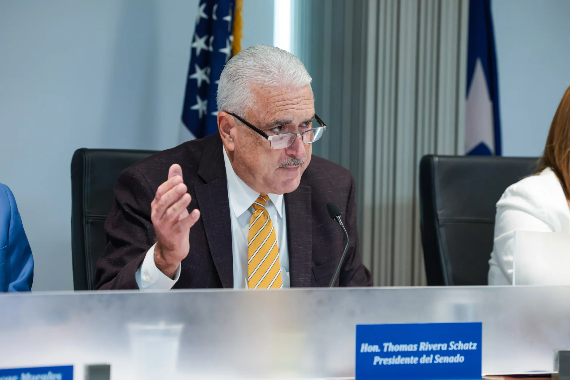 Presidente del Senado cuestiona que se recomendara a empresa con 36 días de incorporada para contrato de $38 millones