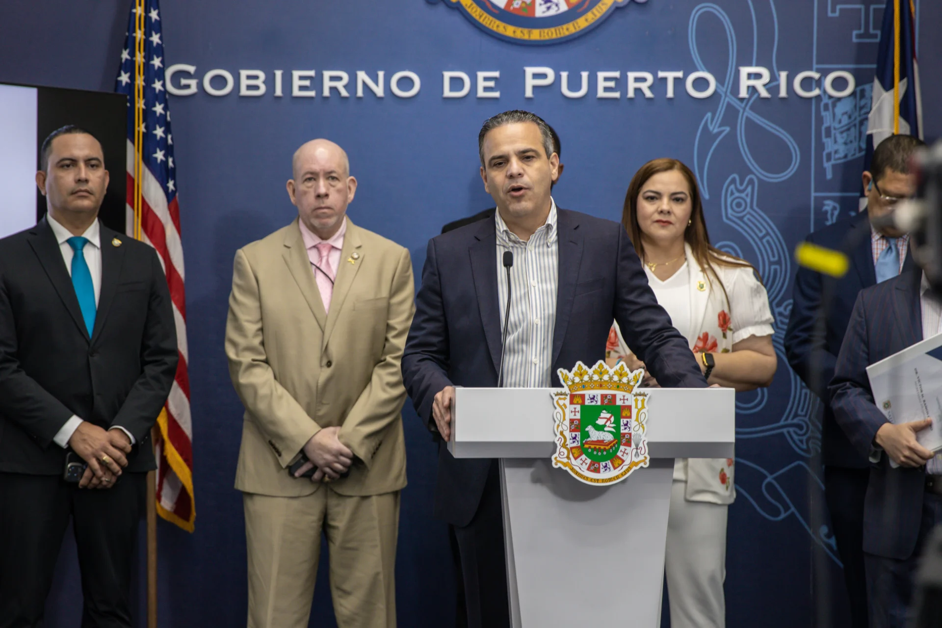 Gobierno anuncia iniciativas para atender a personas sin hogar, fortalecer emergencias médicas y modernizar el sistema de salud